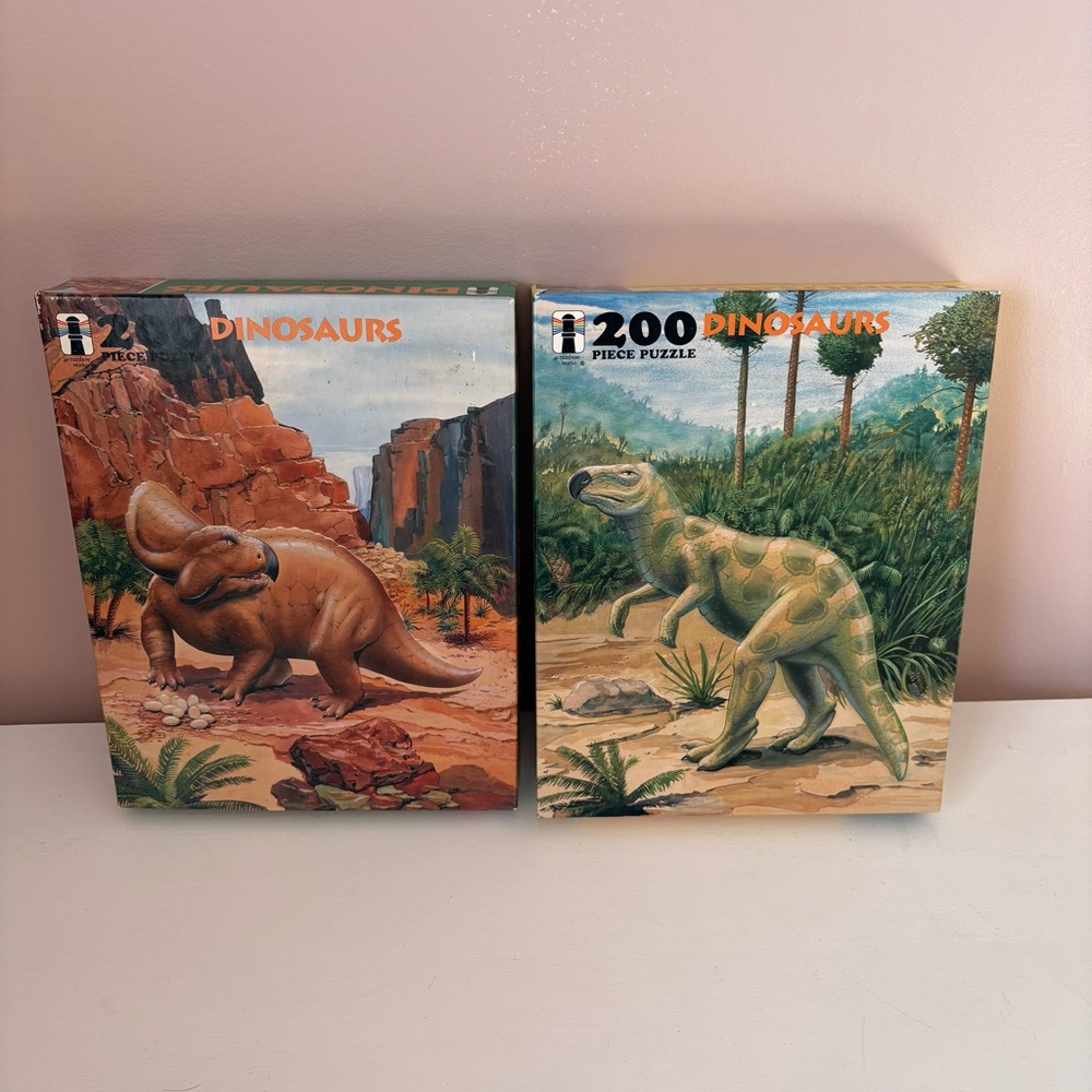 Unopened Vintage 1993 Dinosaurs 200 Piece Puzzles